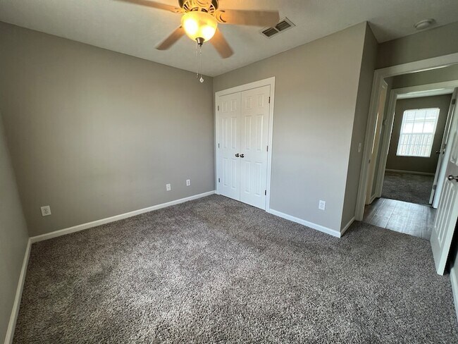 Building Photo - 1417 Journey Dr