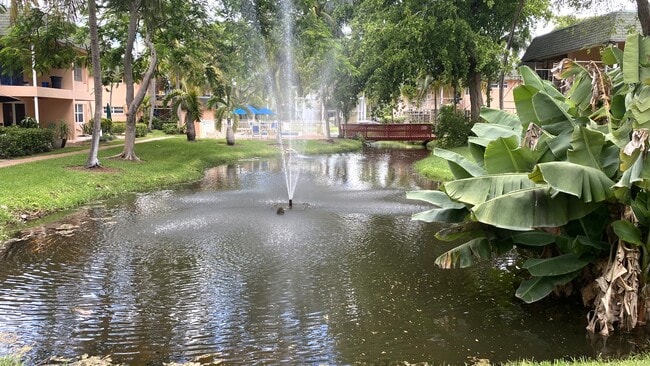 Building Photo - 760 SE 2nd Ave