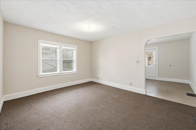 Building Photo - 5334 E Washington St