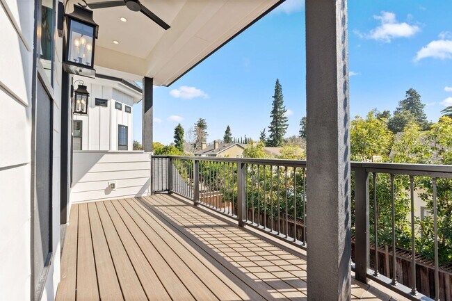 Building Photo - $15,995 - Stunning Executive Estate in Wil...