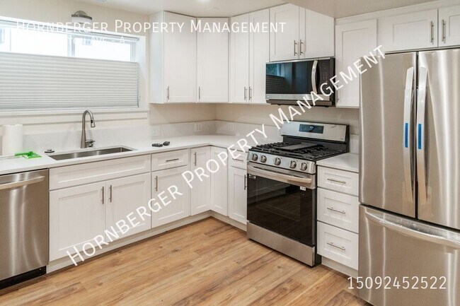 Building Photo - 304 E Chilton Ave