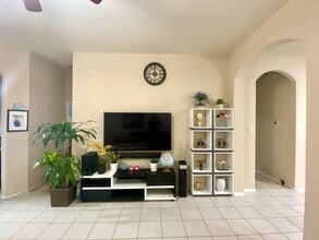 Building Photo - 21494 Kings Bend Dr