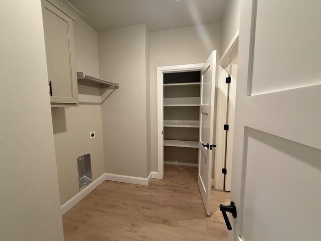 Building Photo - 4113 Abbey Pk Dr