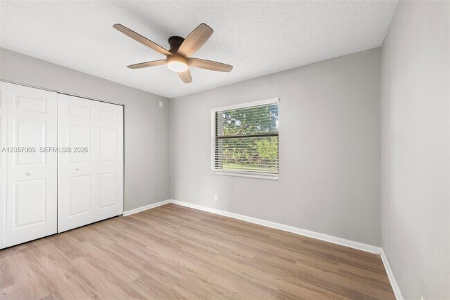 Building Photo - 3242 Coral Ridge Dr