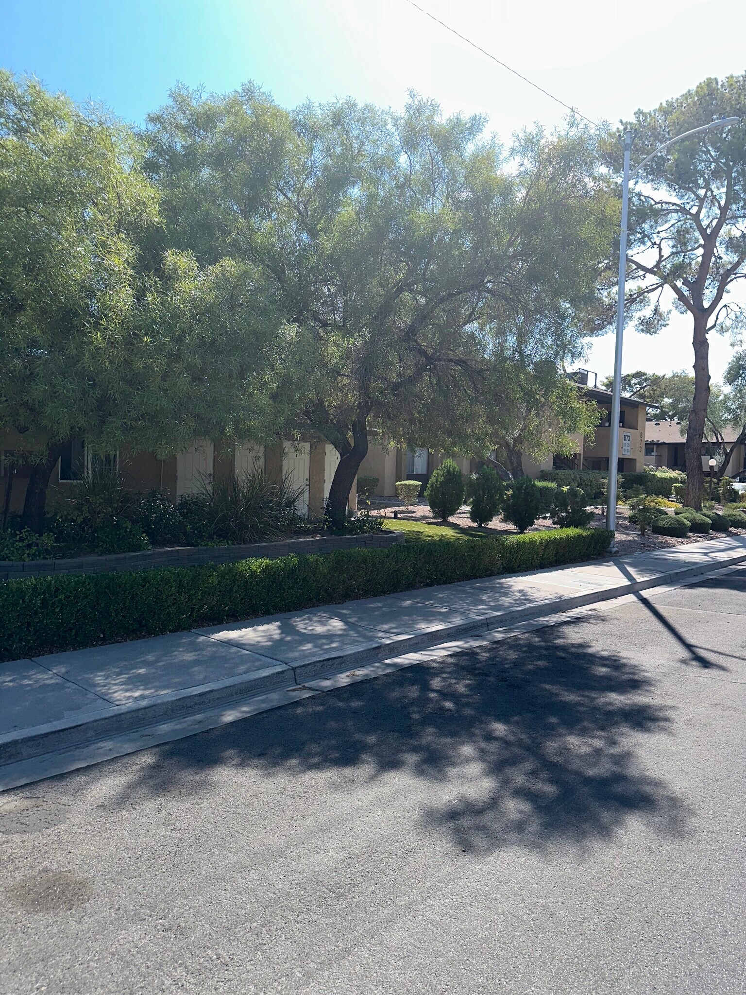 Streetscape - 862 Del Rey Dr