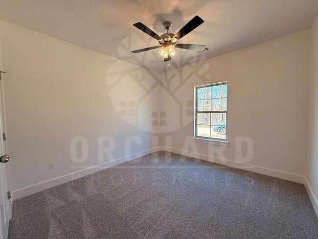 Building Photo - Bella Vista Single-Family Home- 3 Bed/ 2 Bath- Beautiful Cheston Plan