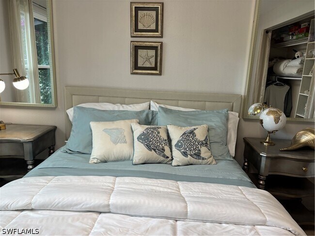 Building Photo - 1156 Oakes Blvd