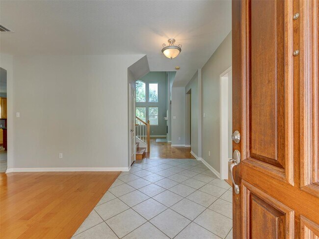 Building Photo - 1554 Homewood Cir