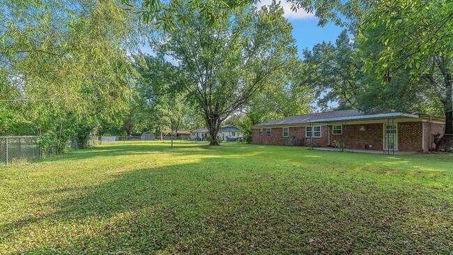Building Photo - Cozy 3-Bedroom Home in a Great Location