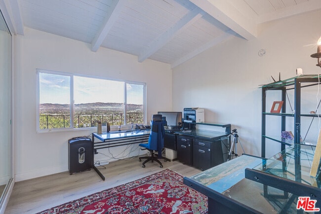 Building Photo - 4520 Gable Dr