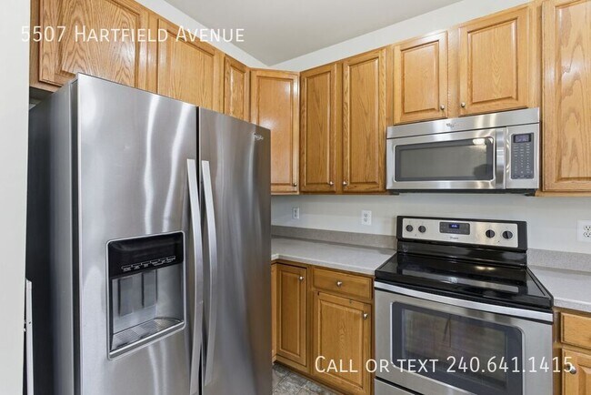 Building Photo - 5507 Hartfield Ave