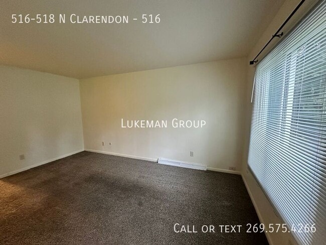 Building Photo - 516-518 N Clarendon-516