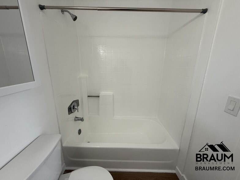 Building Photo - 14257 Friar St
