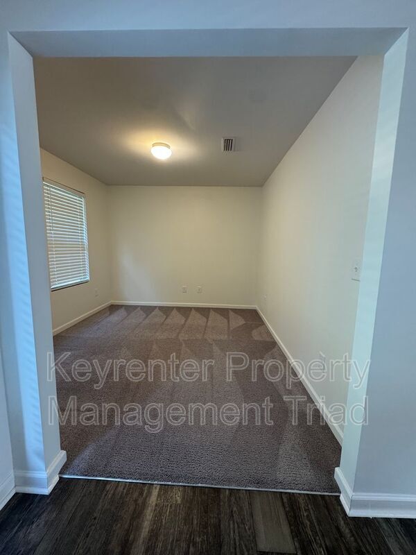Building Photo - 5021 Red Poll Dr