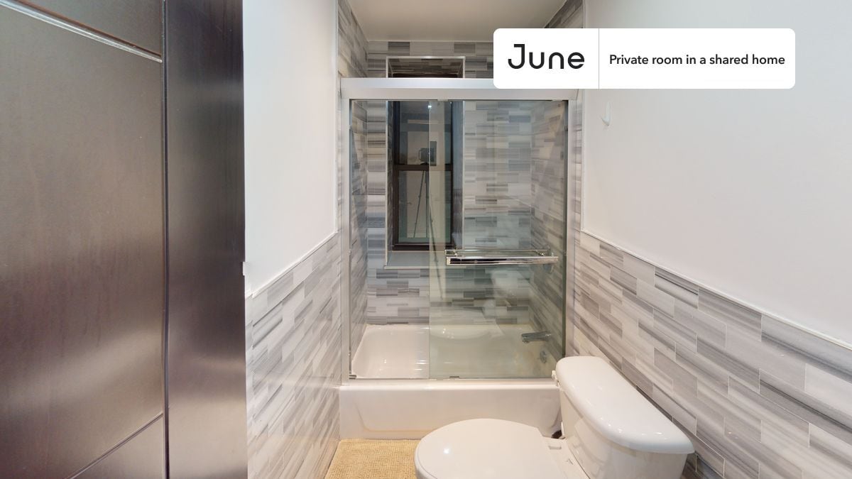 Building Photo - Room in Shared 6 bed/3 bath home in Upper West Side