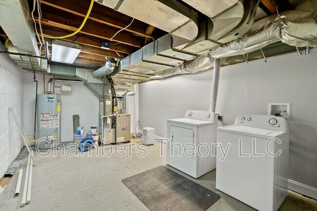 Building Photo - 3318 Holloman Rd