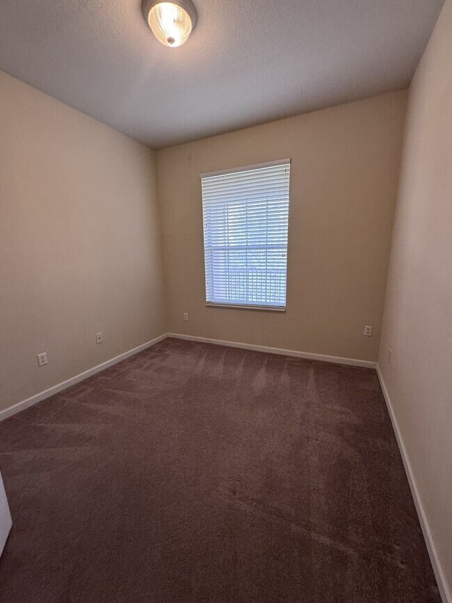 Building Photo - 3332 Robert Trent Jones Dr