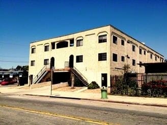 Building Photo - 501 Hyde Park Pl