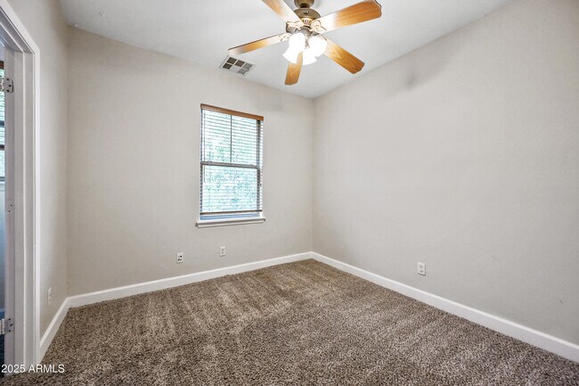 Building Photo - 15340 W Dahlia Dr
