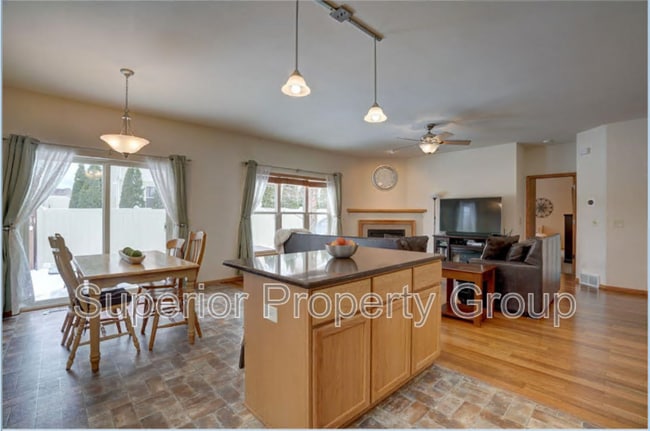 Building Photo - 238 Wind Stone Dr