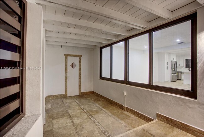 Building Photo - 12905 N Miami Ave