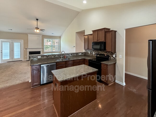 Building Photo - 159 Waltzing Vine Ln