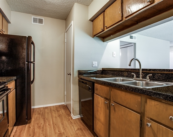 Whispering Oaks Apartments North Richland Hills