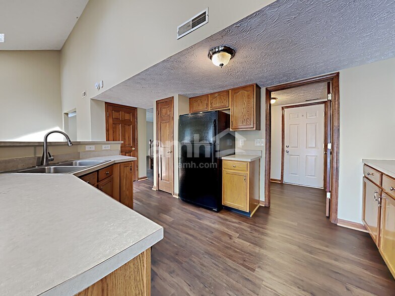 Building Photo - 11205 Cowan Lake Ct