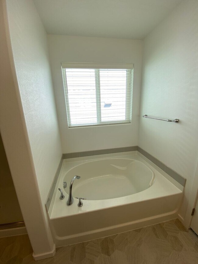 Building Photo - Newly Built 3 Bed, 2 Bath in Spokane Valley!