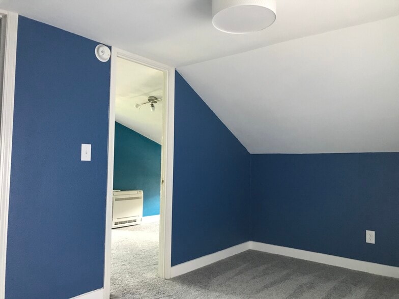 Upstairs Bedroom 2 - 703 SE Cesar Estrada Chavez Blvd