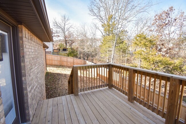 Building Photo - 3 Bedroom 2.5 Bathroom Home in Fayetteville AR!