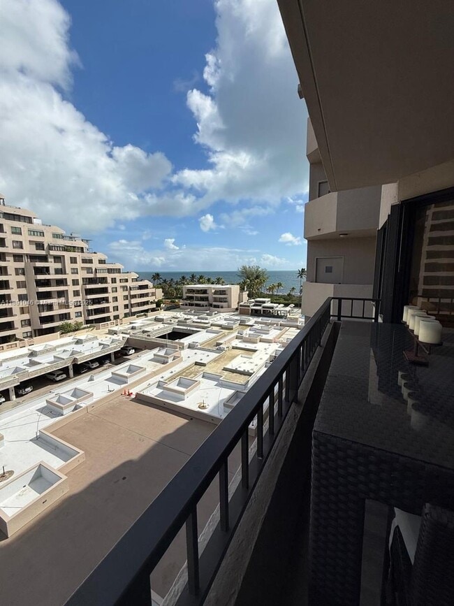 Building Photo - 201 Crandon Blvd