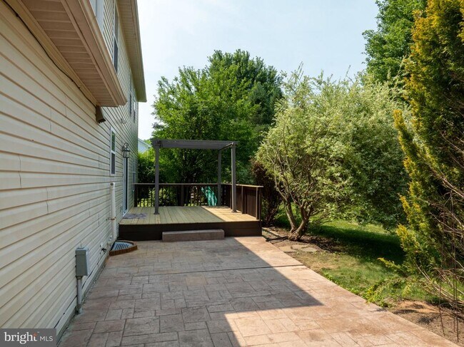 Building Photo - 2184 Autumnwood Dr