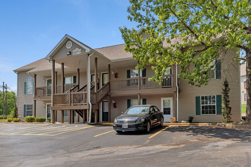 Building Photo - 540 Abby Ln
