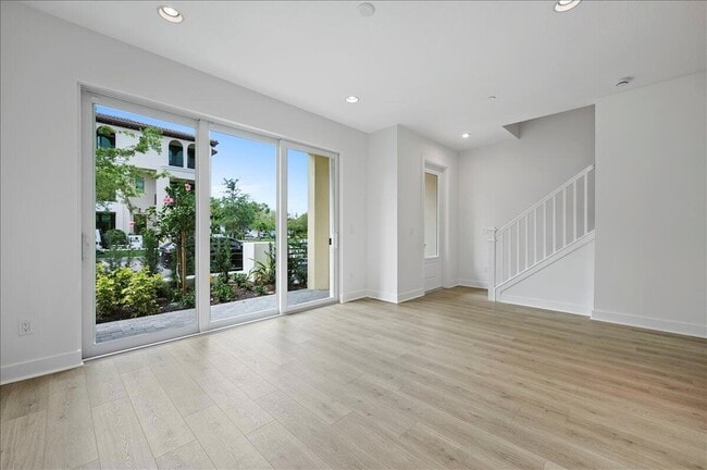 Building Photo - 5273 Beckman Ter