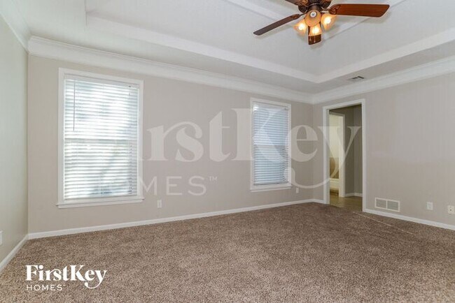 Building Photo - 13209 S Foxridge Dr