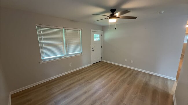 Building Photo - 39 Edgeview Heights Rd
