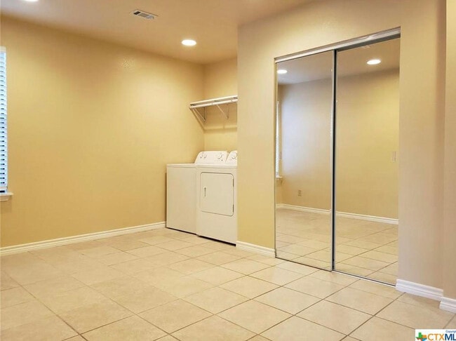 Building Photo - Log Cabin Plaza