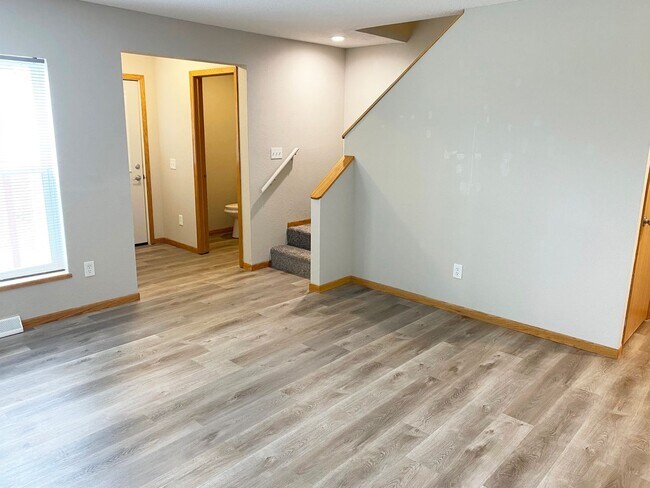 Building Photo - 1933-35 Northwestern Ave