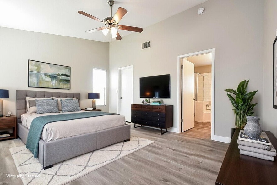 Building Photo - 7716 Donald Nelson Ave