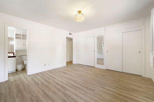 Building Photo - Reburbished 3bd/2ba, 2,275 sq ft home in C...