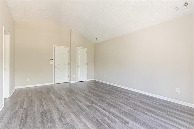 Building Photo - 2152 Lenox Ave