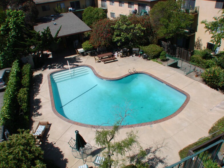 Primary Photo - 200 Fairmount Ave