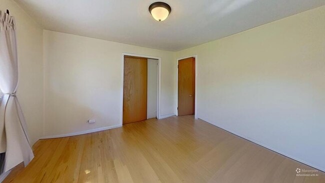 Building Photo - 4030 S Fox St