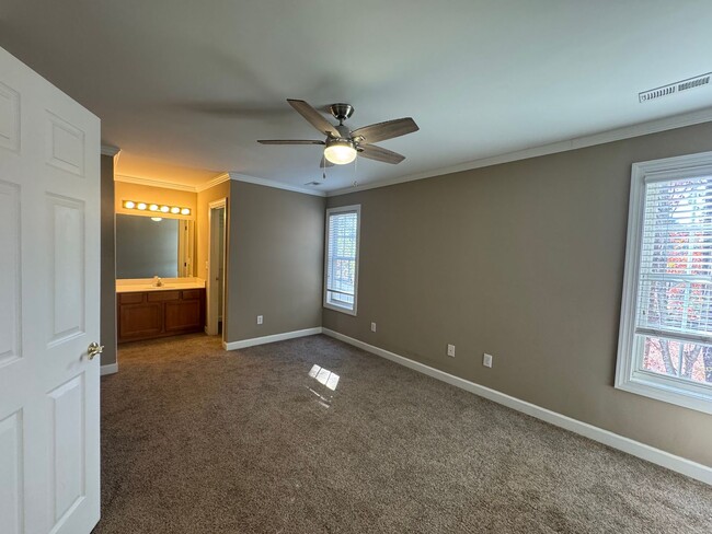 Building Photo - 2 Bed | 2.5 Bath Raleigh Townhome near NCSU