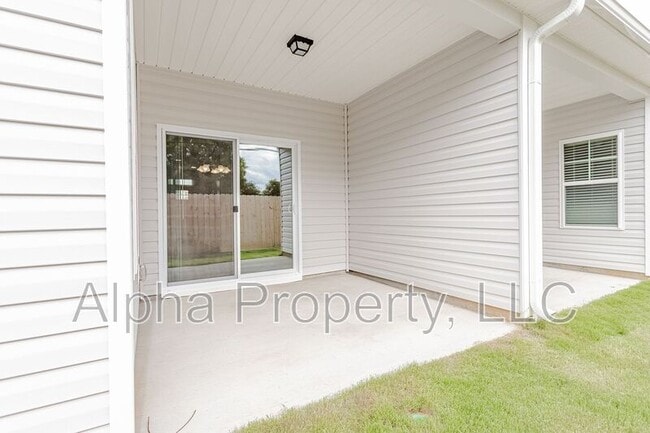 Building Photo - 8 Sabine Leaf Ct