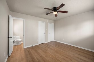 Building Photo - 13335 Ambrose St