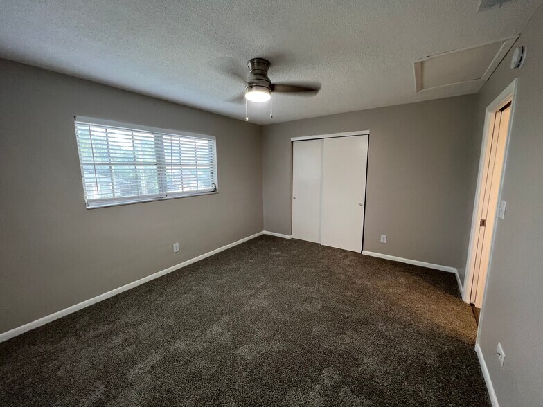 Building Photo - 1 Bed/1 Bath - Unit 16