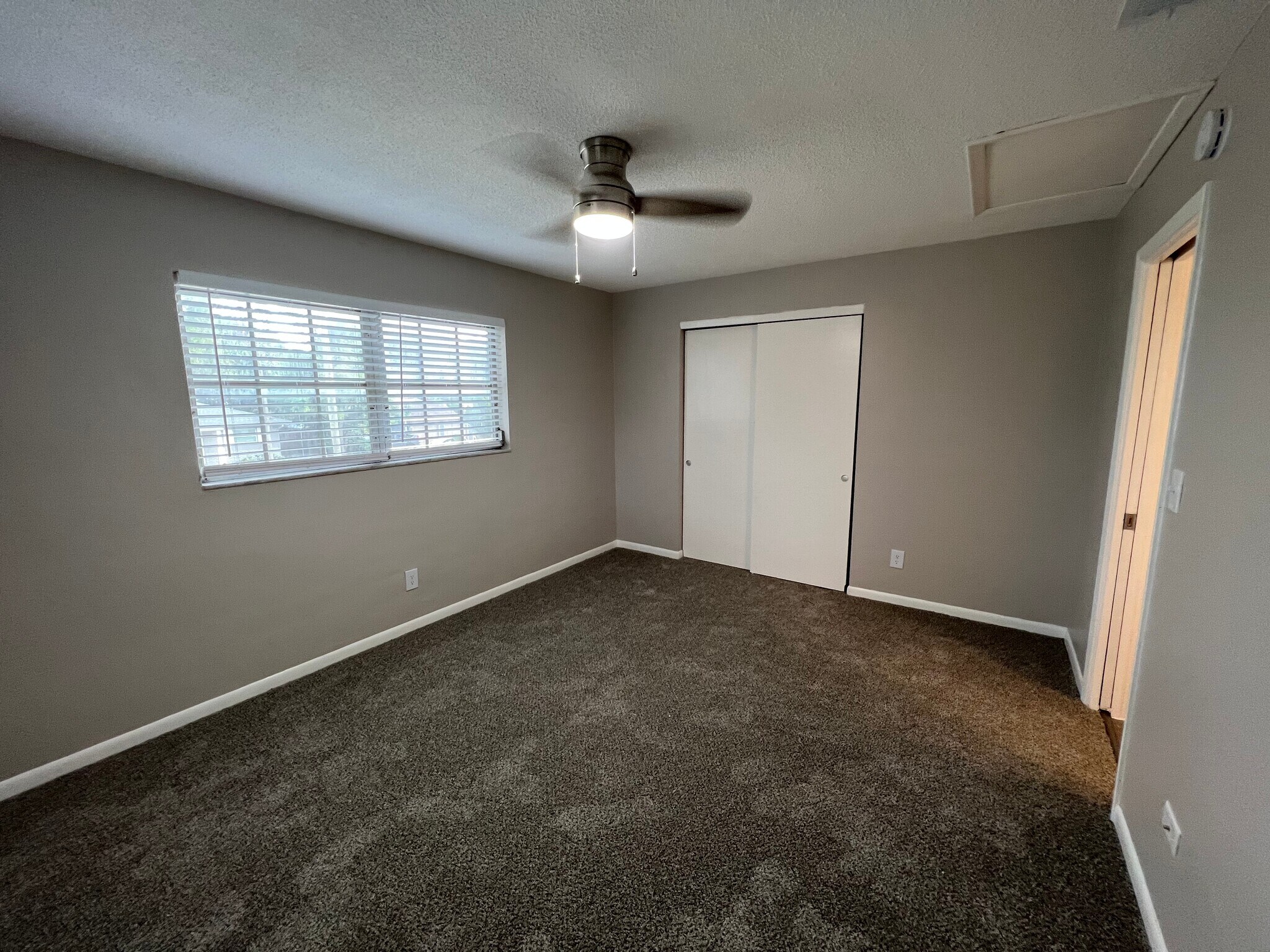 Building Photo - 1 Bed/1 Bath - Unit 16