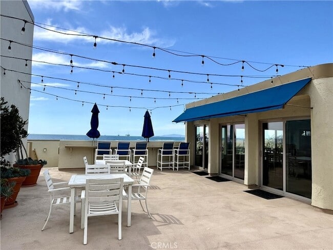 Building Photo - 711 Pacific Coast Hwy